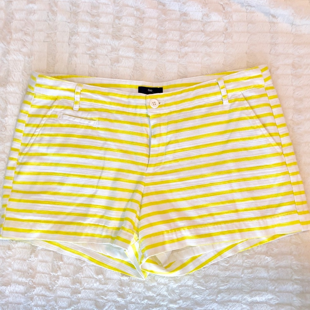 Stripe, stretch shorts